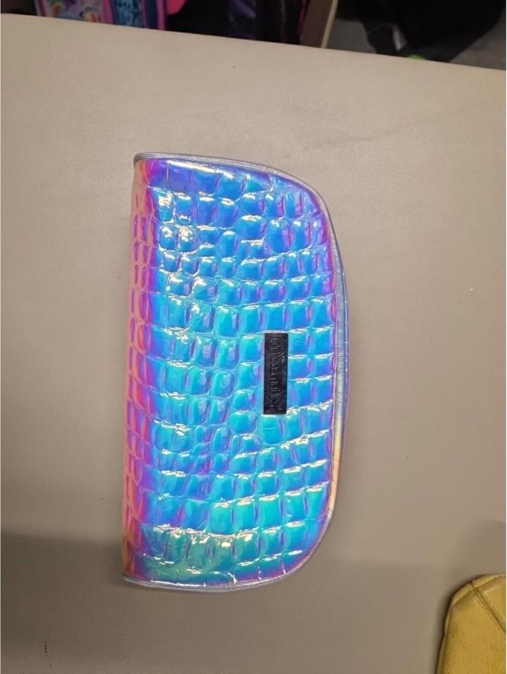 Cosmetic bag